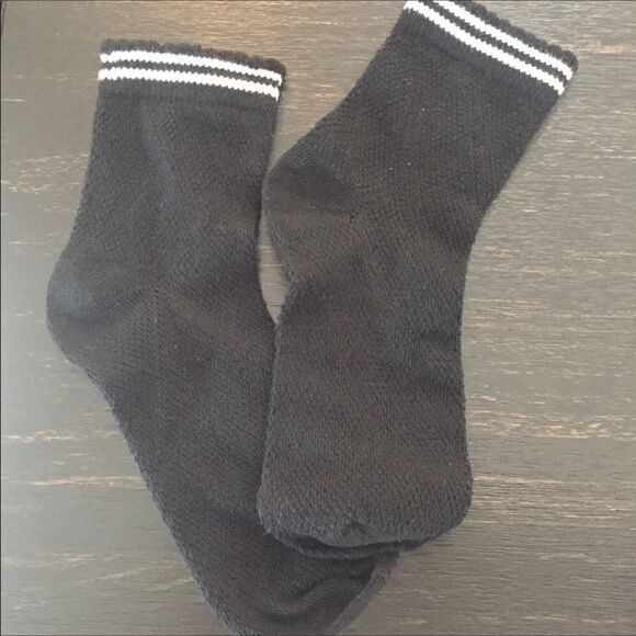 BUNDLE of socks!! (E6) - Picture 2 of 6